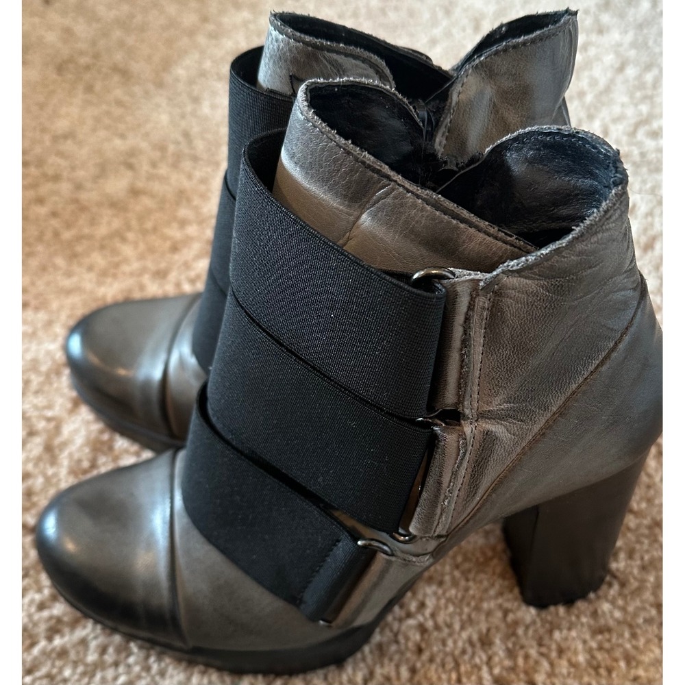 Contigo Made in Italy Pewter Leather Elastic Strap Platform Ankle‎ Boots Size 35